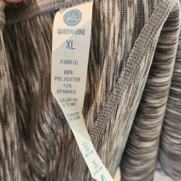Queenieke Women's Gray Athletic Jacket NWT Size XL - Picture 11 of 11